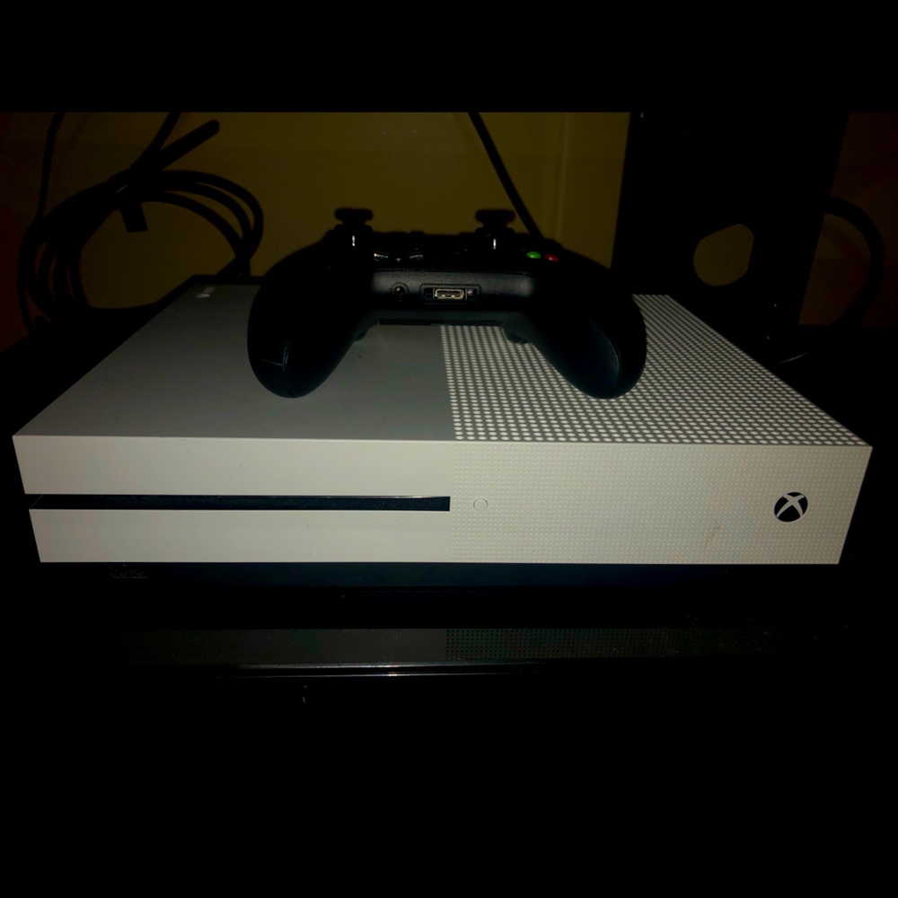 Xbox one S1 TB
